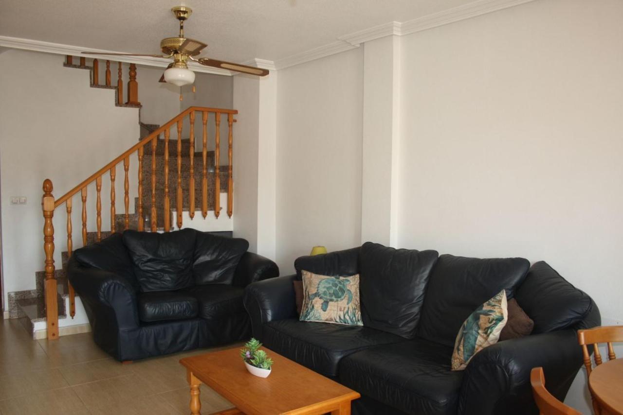 Town House Villa ลอสเนียโตส ภายนอก รูปภาพ